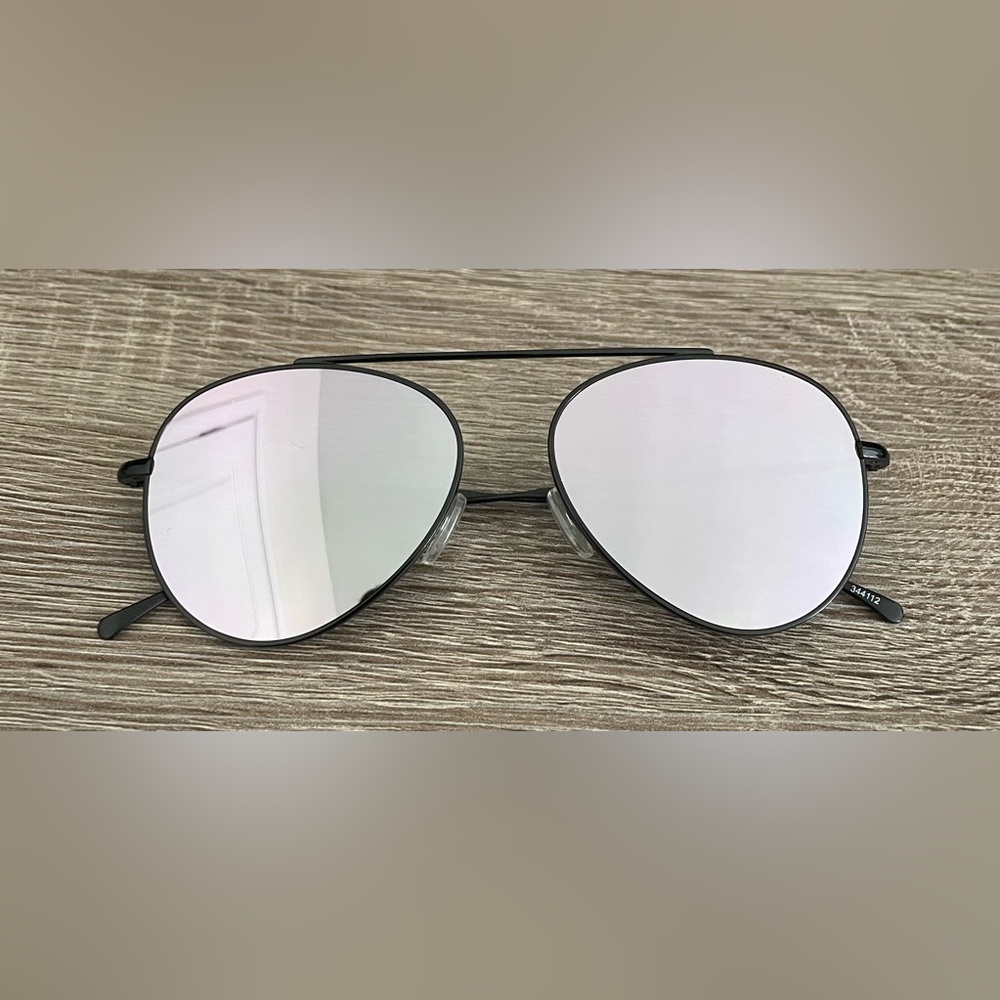 Illesteva Black Sunglasses